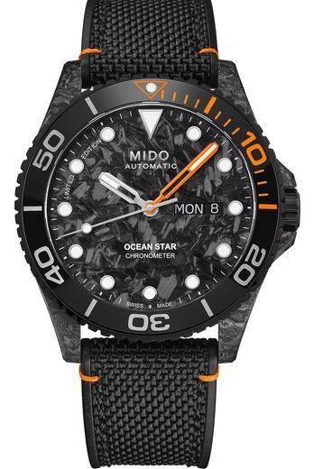 Mido Ocean Star 200C M042.431.77.081.00 Carbon Limited Edition  - 1